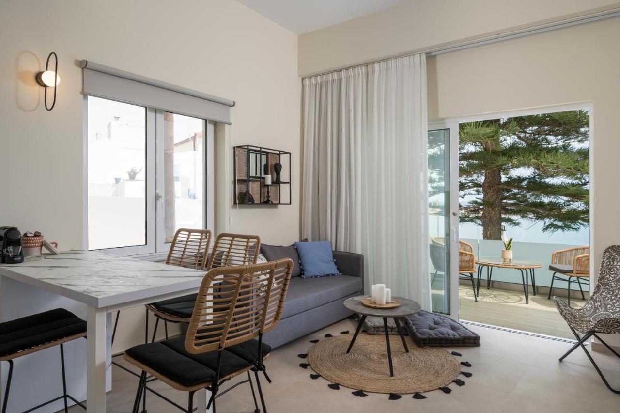 Kolymbari Sea Front Cozy Apartments エクステリア 写真