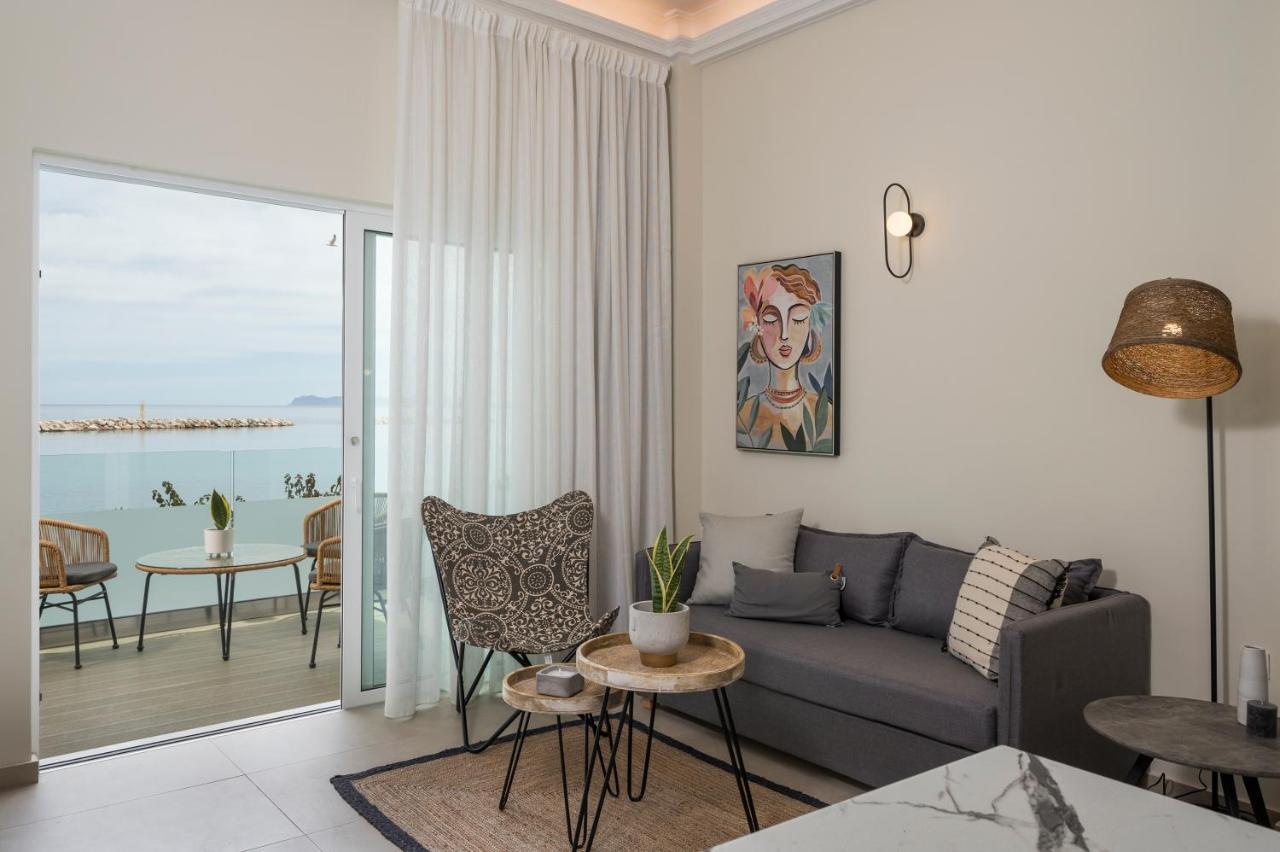 Kolymbari Sea Front Cozy Apartments エクステリア 写真