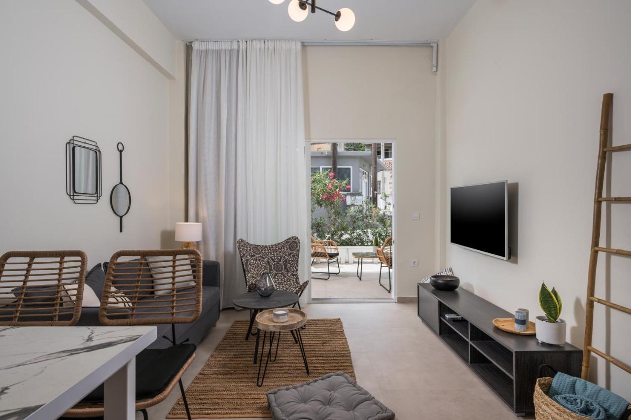 Kolymbari Sea Front Cozy Apartments エクステリア 写真